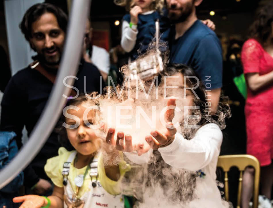 Children in a sublimation experiment